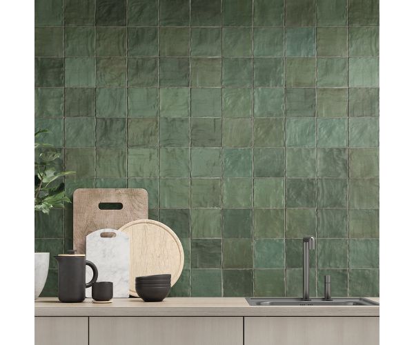 Tile - Ceramic-2-1/2X8 Sahn Trim Green Matt